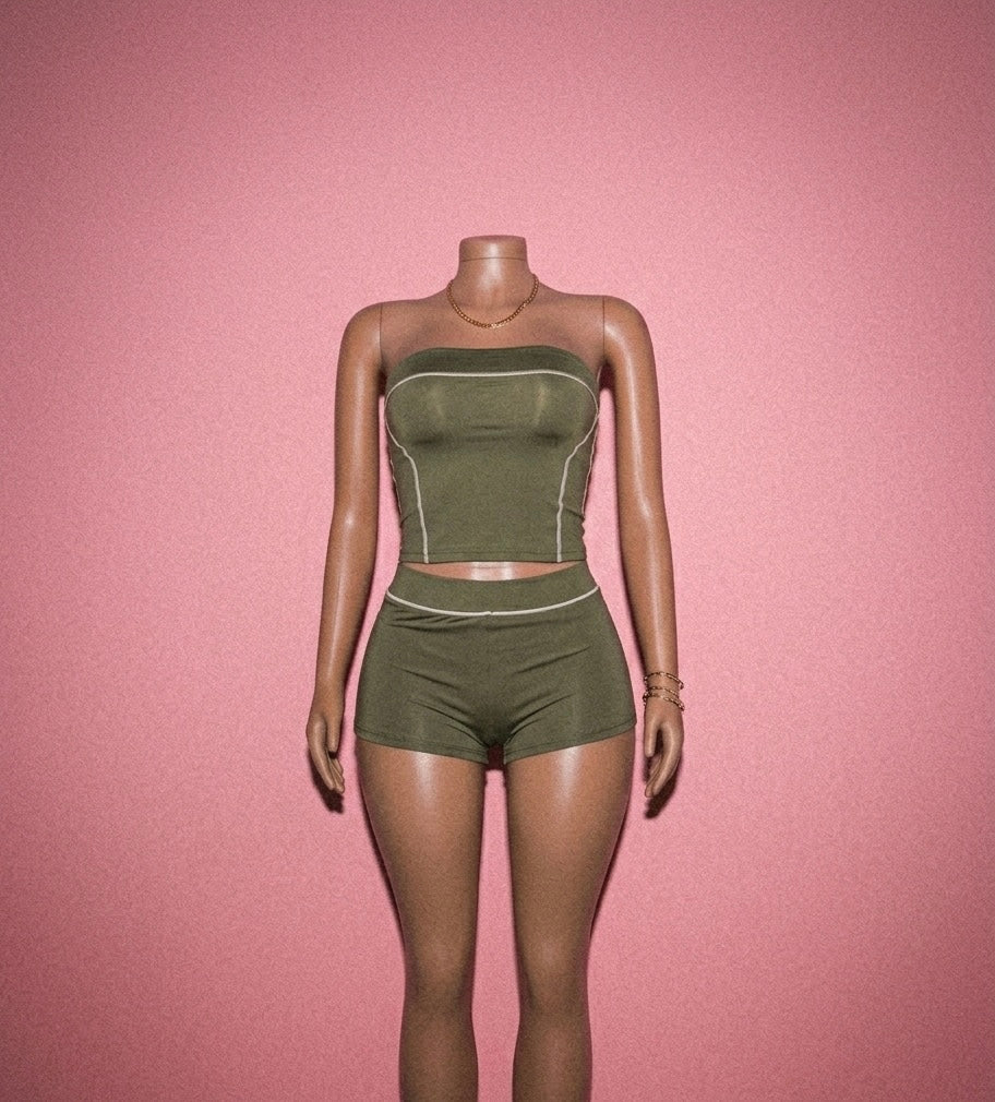 Matrix Vixen Shorts Set